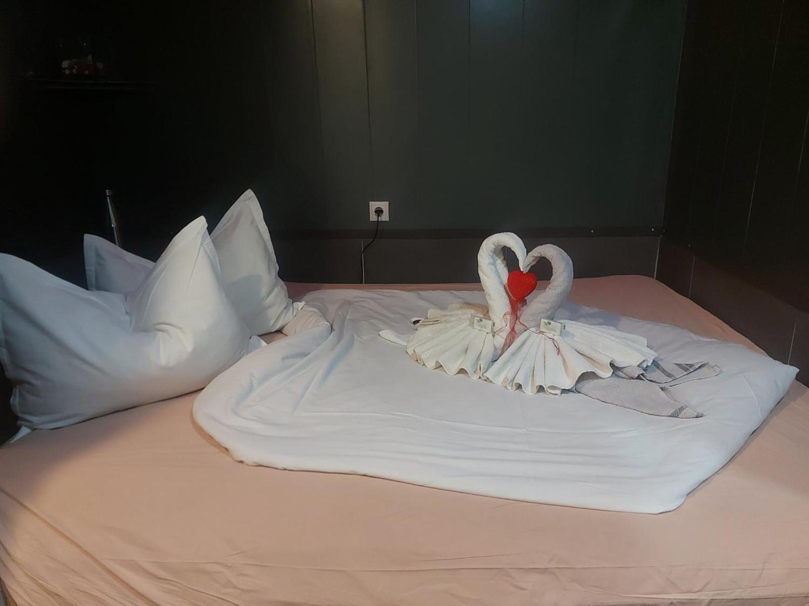 Paralax Hotel Варна Экстерьер фото